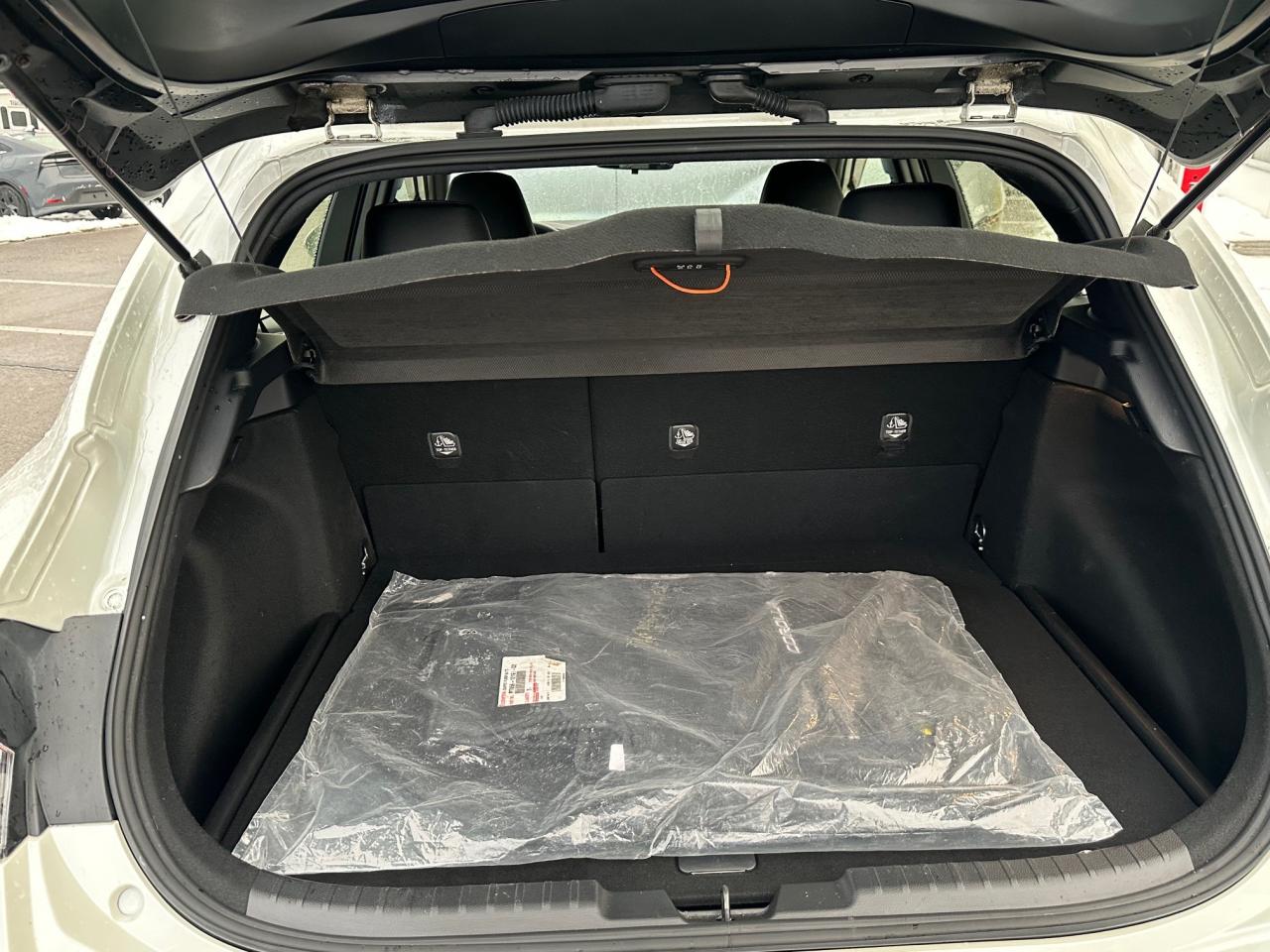 2020 Toyota Corolla Hatchback Base 5dr Photo