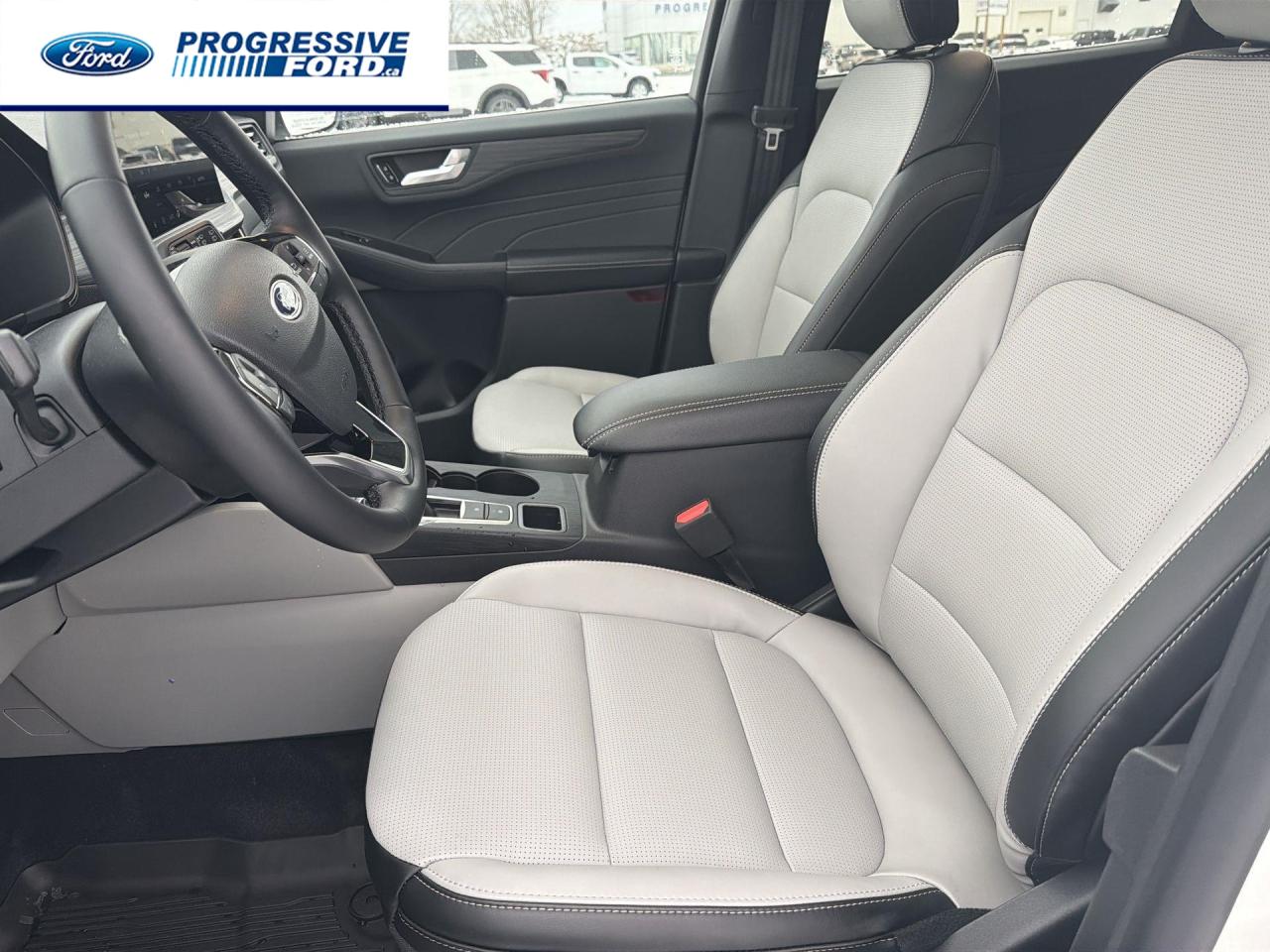 2026 Ford Escape Platinum 4dr All-Wheel Drive Photo