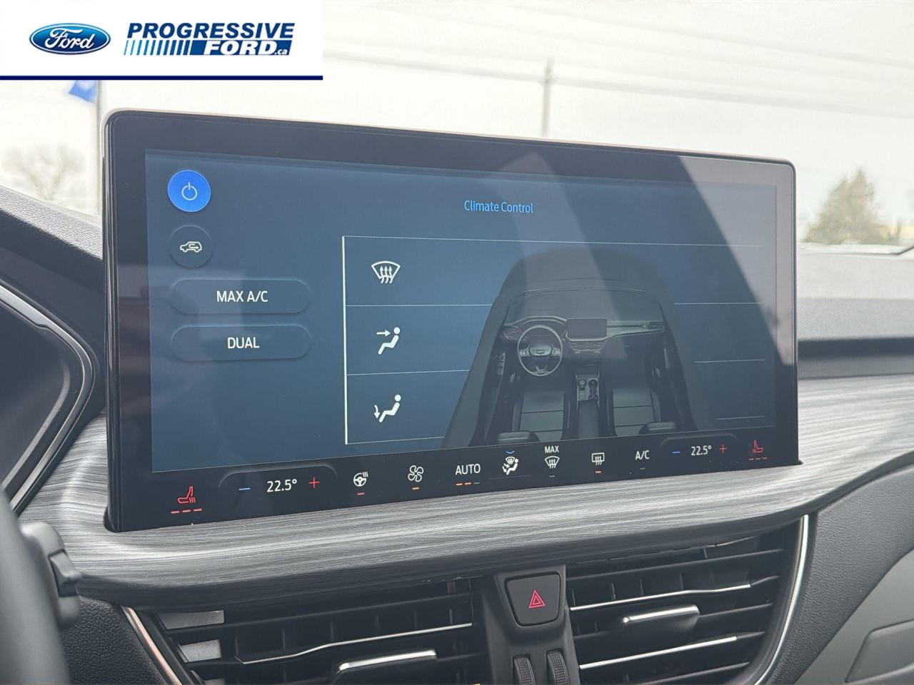 2026 Ford Escape Platinum 4dr All-Wheel Drive Photo