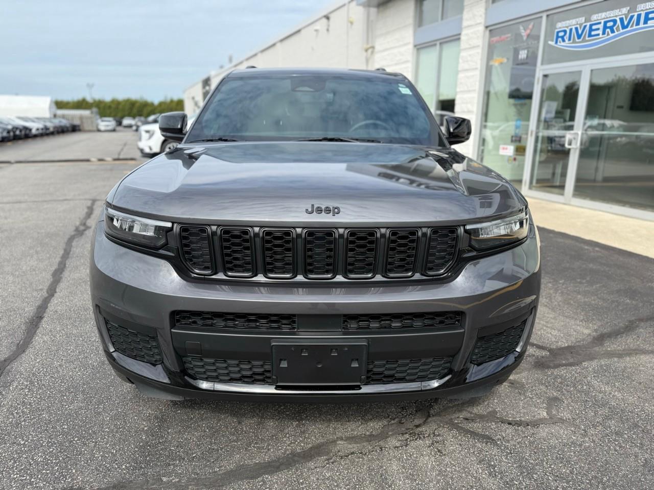 2023 Jeep Grand Cherokee L Laredo 4dr 4x4 Photo3
