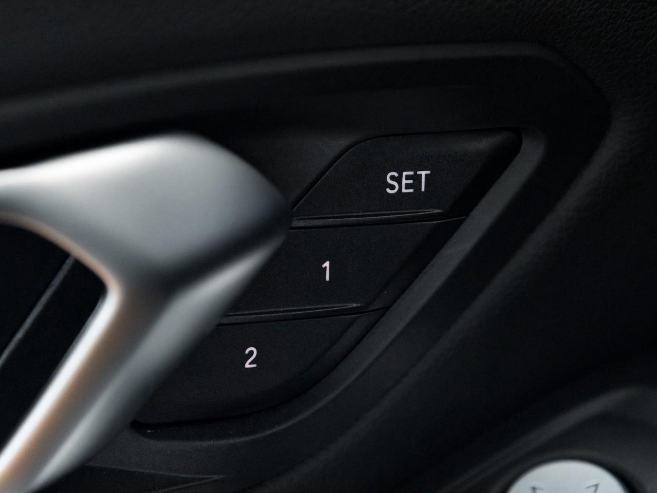 2024 BMW 330 i xDrive 4dr All-Wheel Drive Sedan Photo