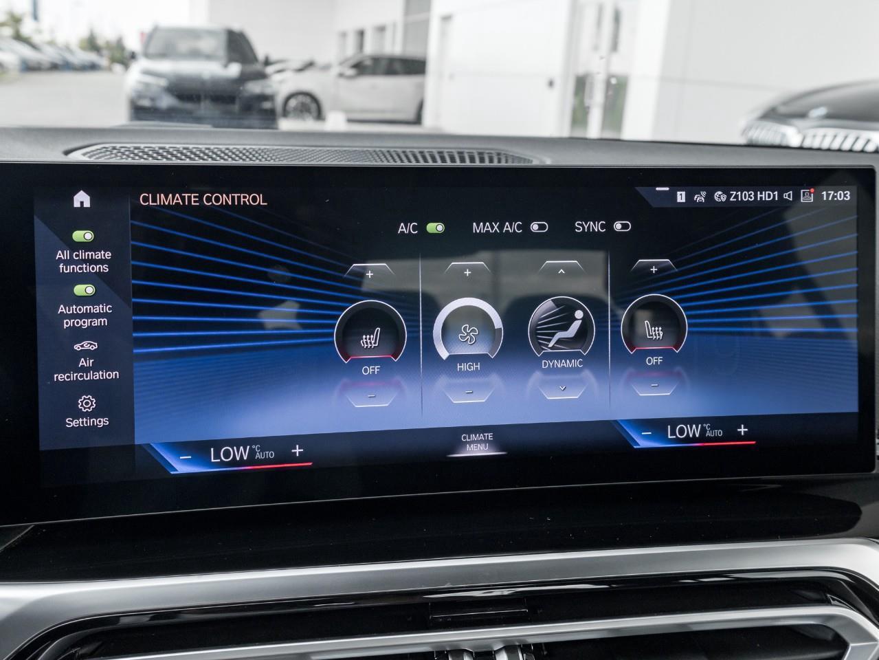 2024 BMW 330 i xDrive 4dr All-Wheel Drive Sedan Photo