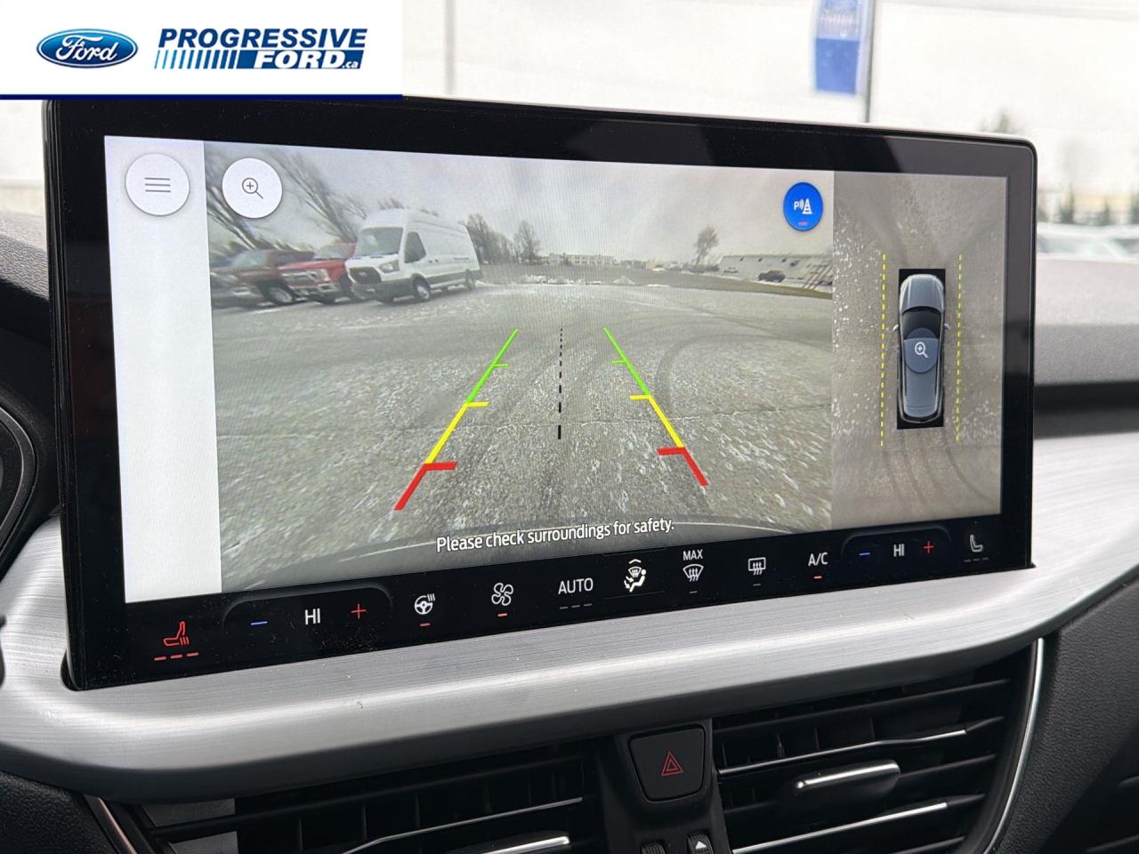 2023 Ford Escape Platinum 4dr All-Wheel Drive Photo