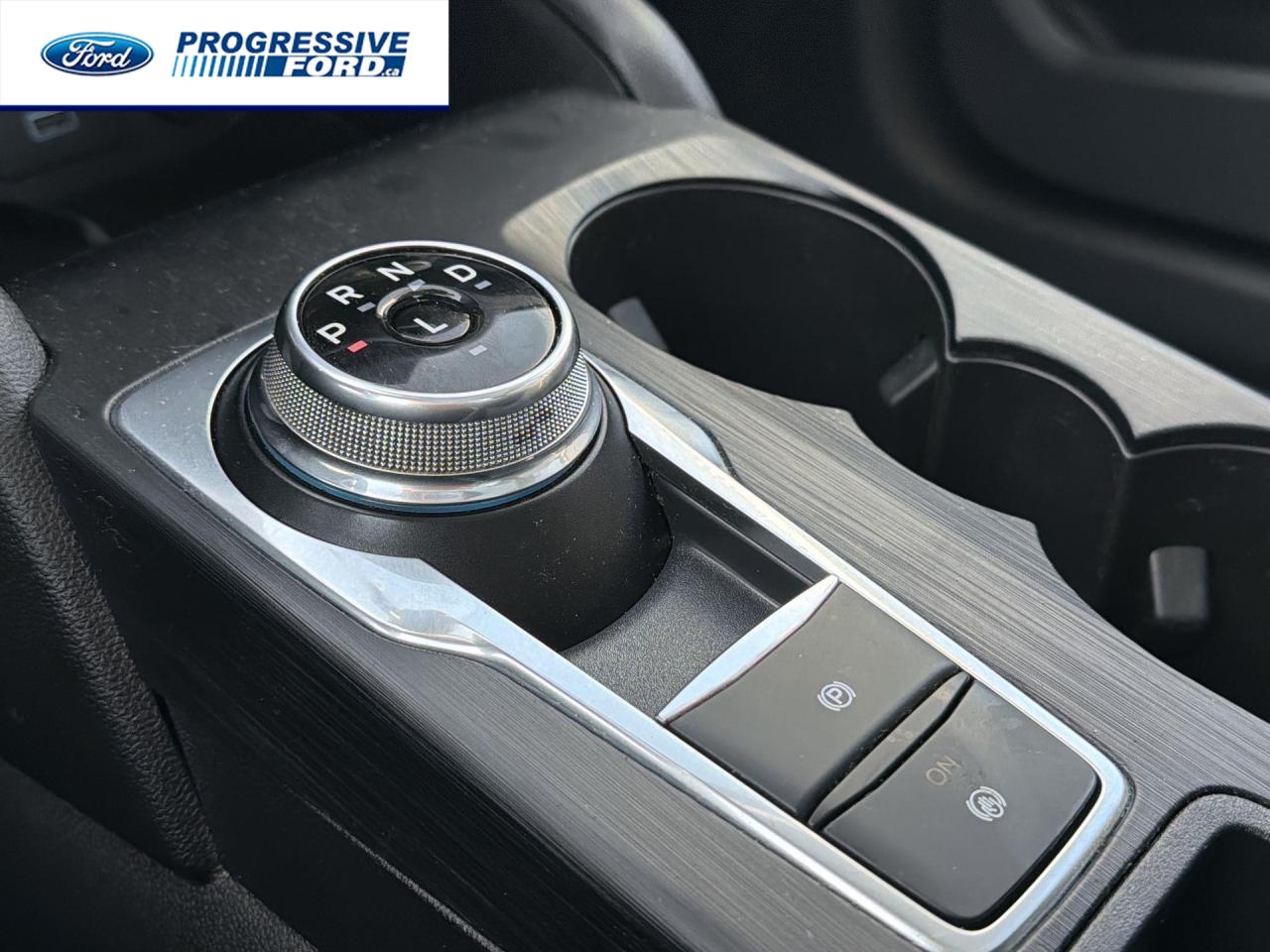 2023 Ford Escape Platinum 4dr All-Wheel Drive Photo