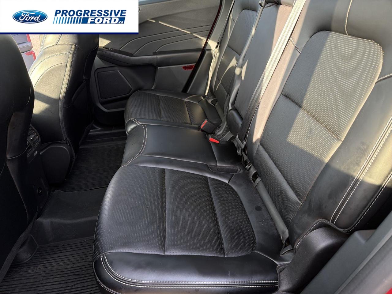 2023 Ford Escape Platinum 4dr All-Wheel Drive Photo