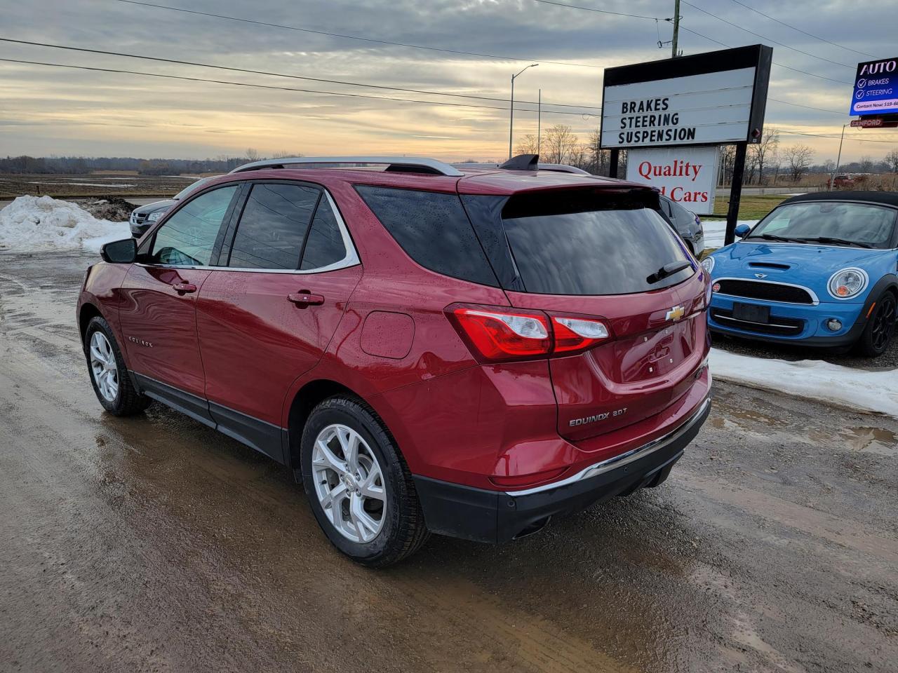 2019 Chevrolet Equinox AWD LT Photo