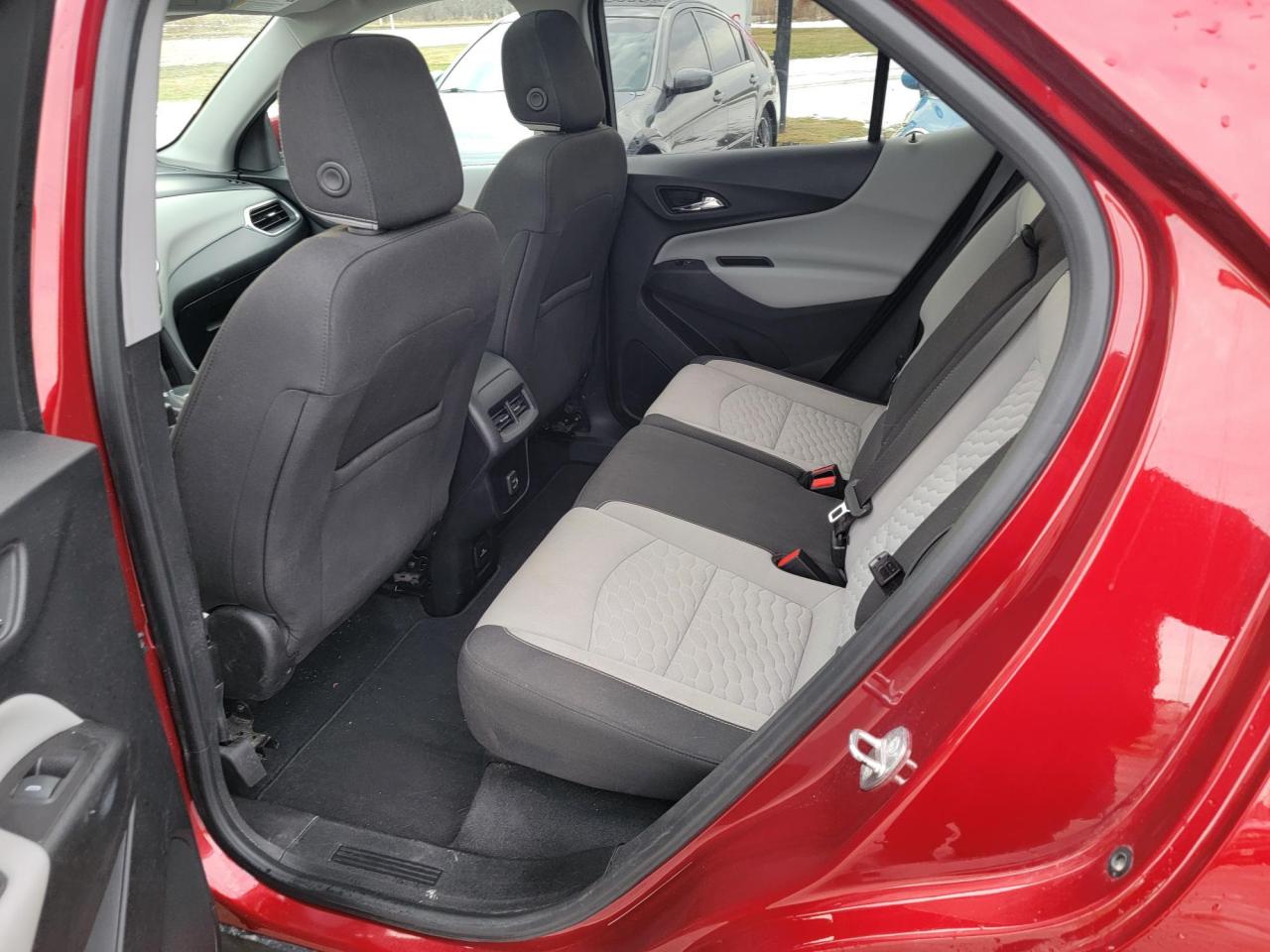 2019 Chevrolet Equinox AWD LT Photo