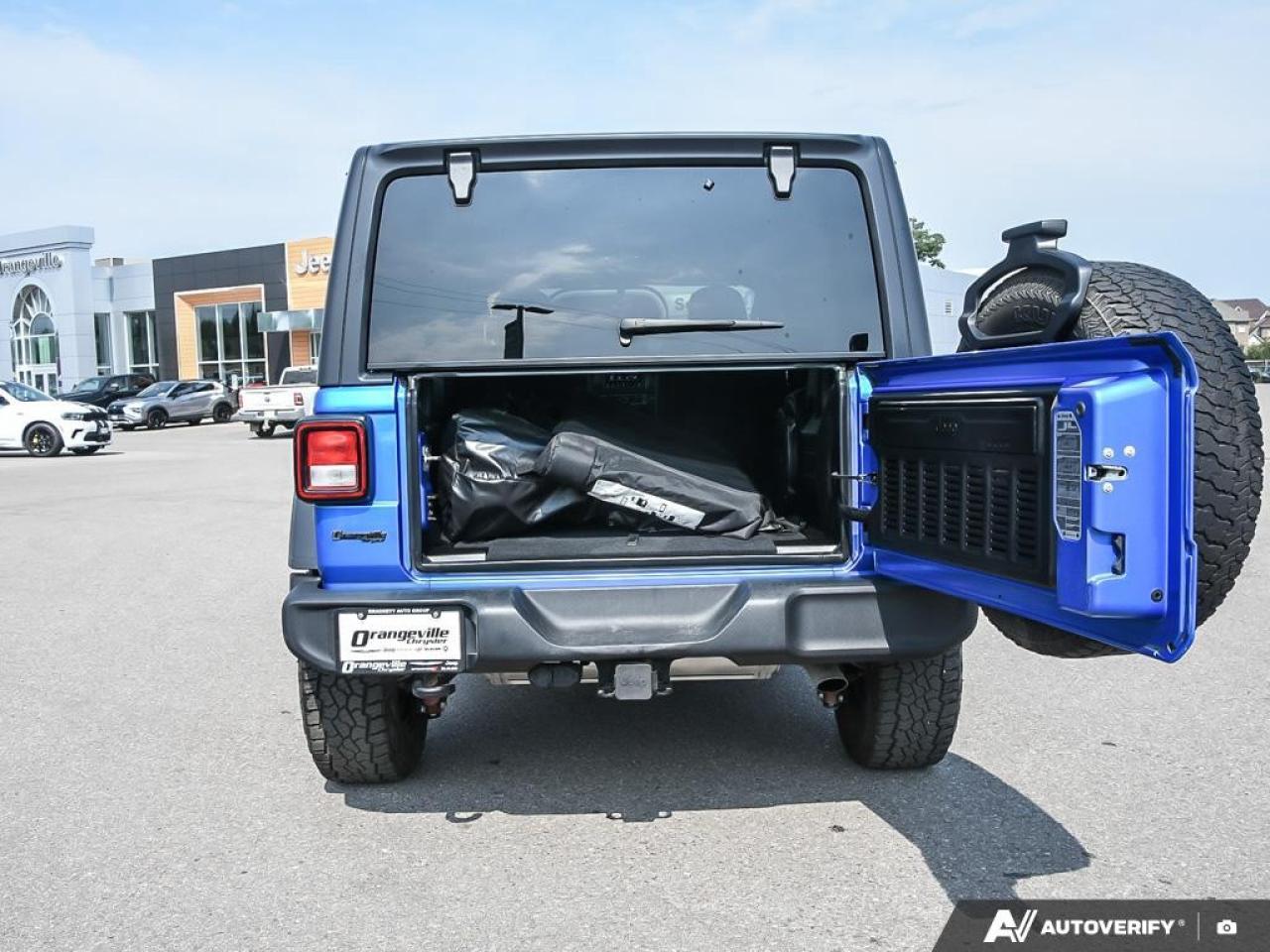 2022 Jeep Wrangler UNLIMITED WILLYS 4X4 Photo