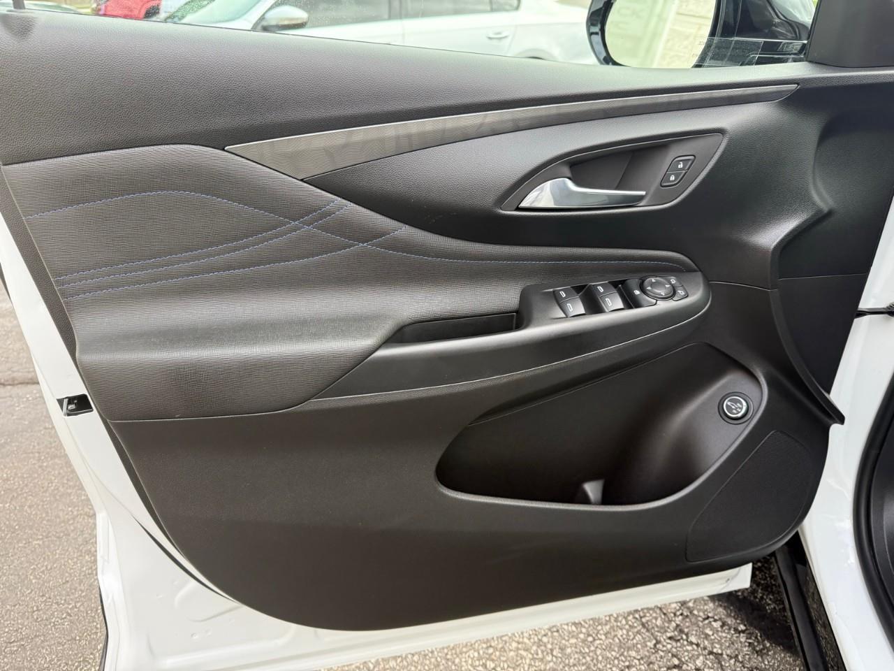 2024 Buick Envista Sport Touring 4dr Front-Wheel Drive Photo