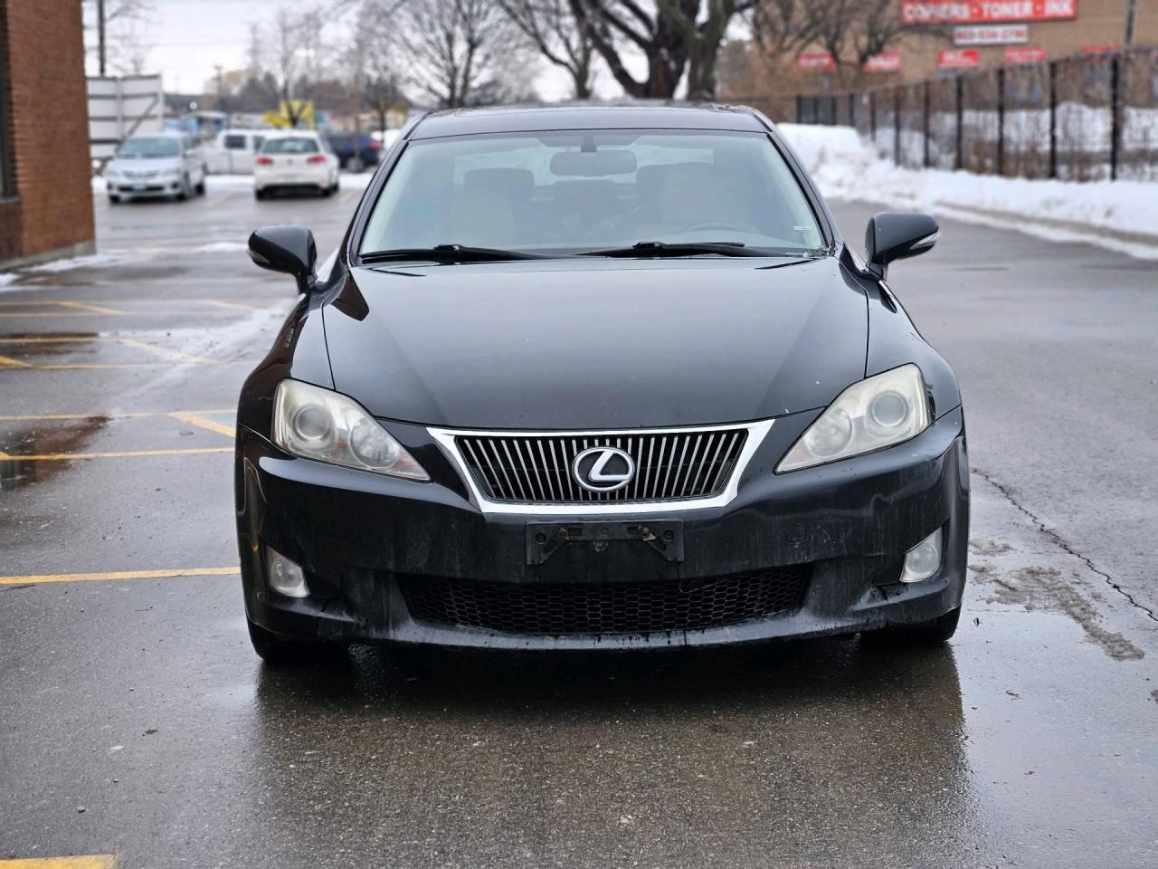 2009 Lexus IS RWD, LEATHER, SUNROOF Photo