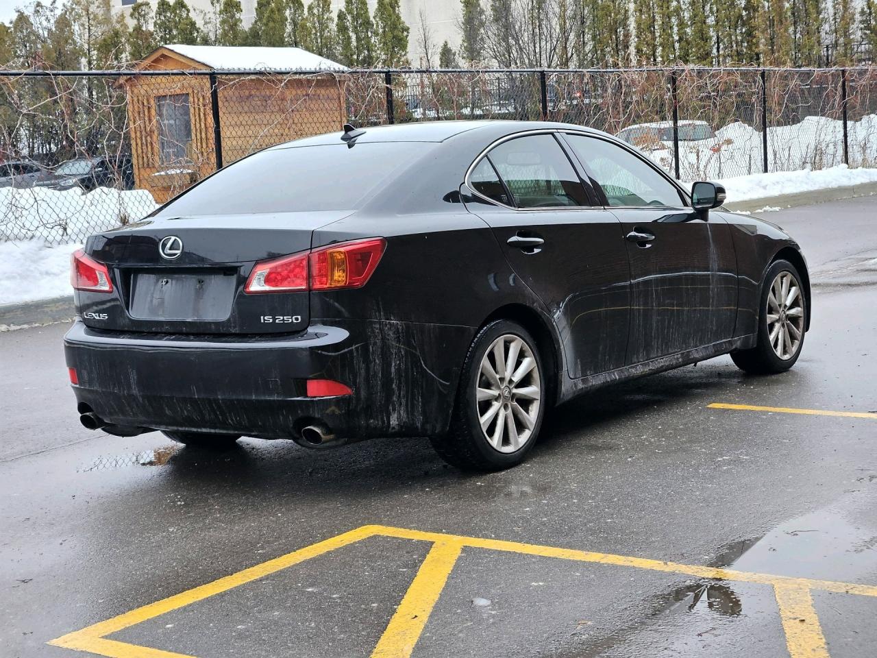 2009 Lexus IS RWD, LEATHER, SUNROOF Photo