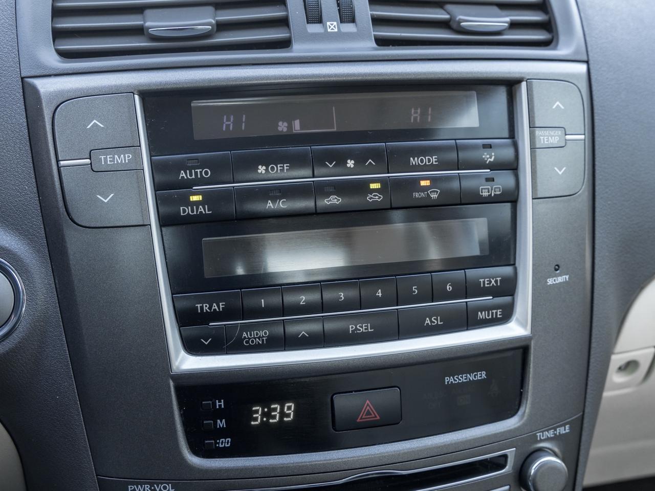 2009 Lexus IS RWD, LEATHER, SUNROOF Photo