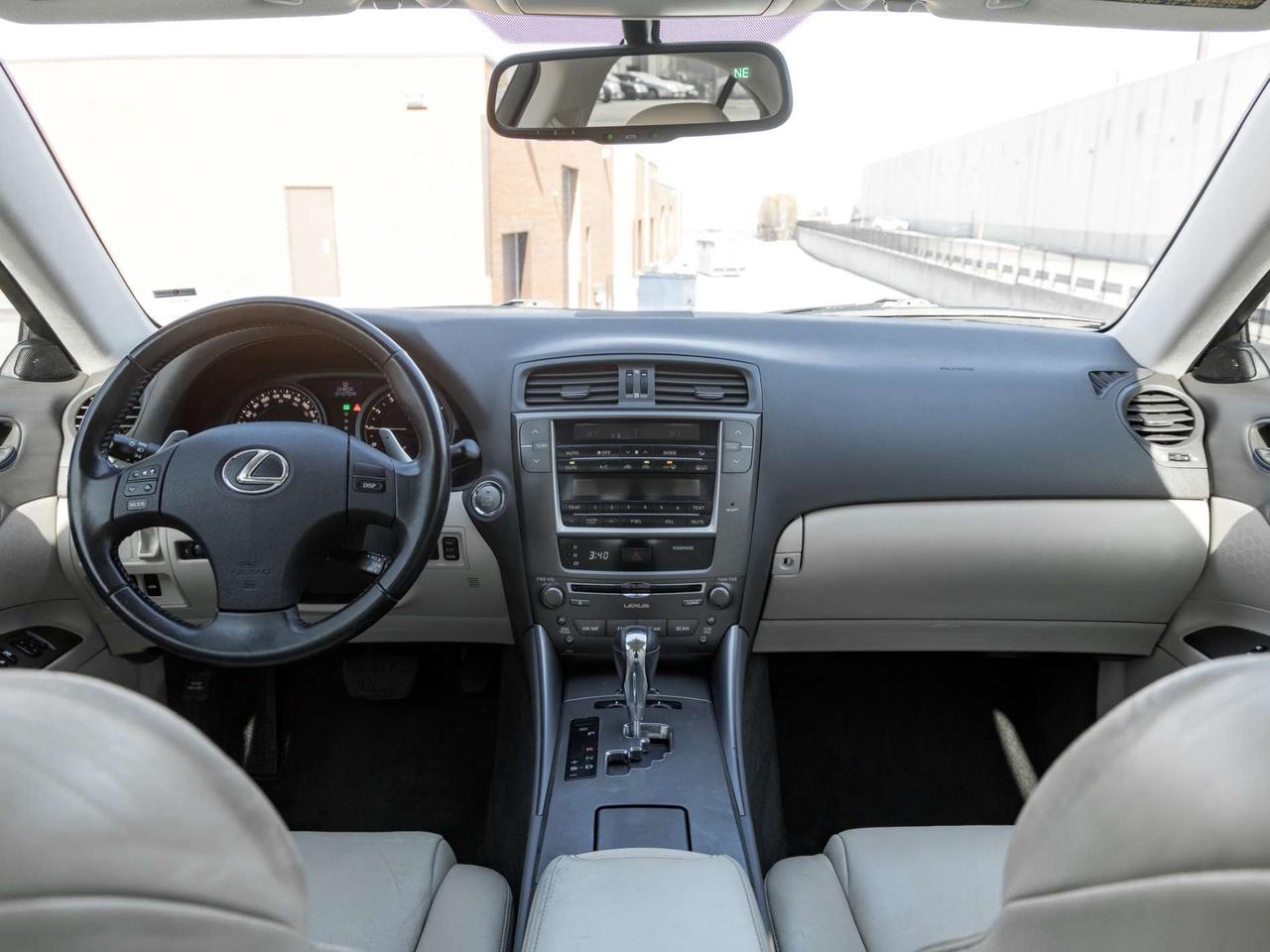 2009 Lexus IS 250 RWD -Leather-Sunroof-Heated Seats-Push Start-Smart Key- Photo