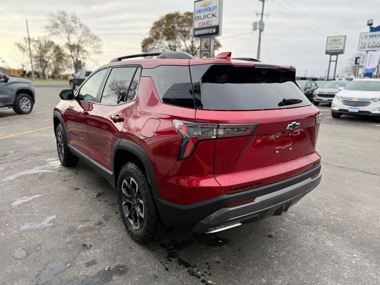 2026 Chevrolet Equinox ACTIV 4dr All-Wheel Drive Photo4