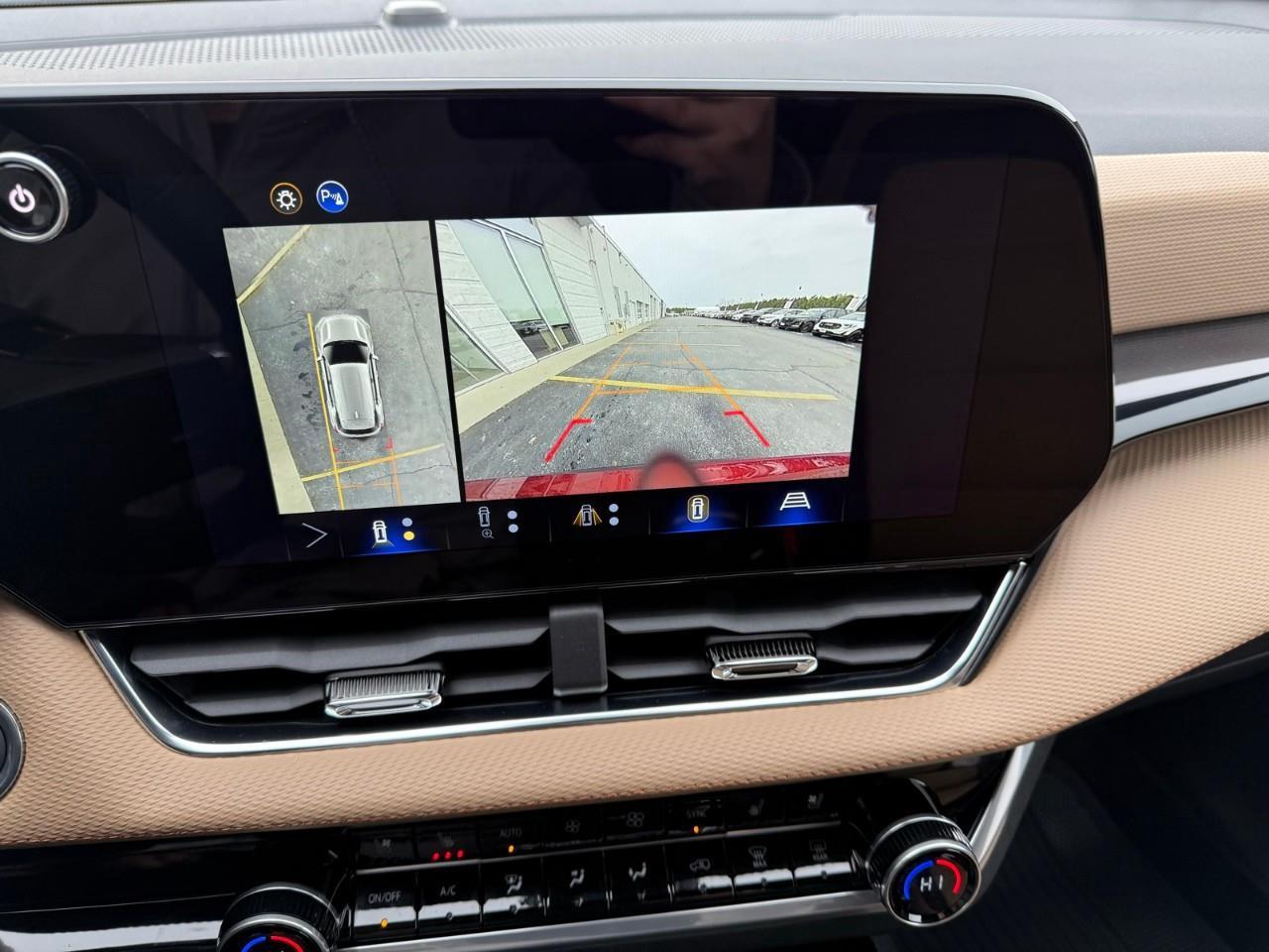 2026 Chevrolet Equinox ACTIV 4dr All-Wheel Drive Photo