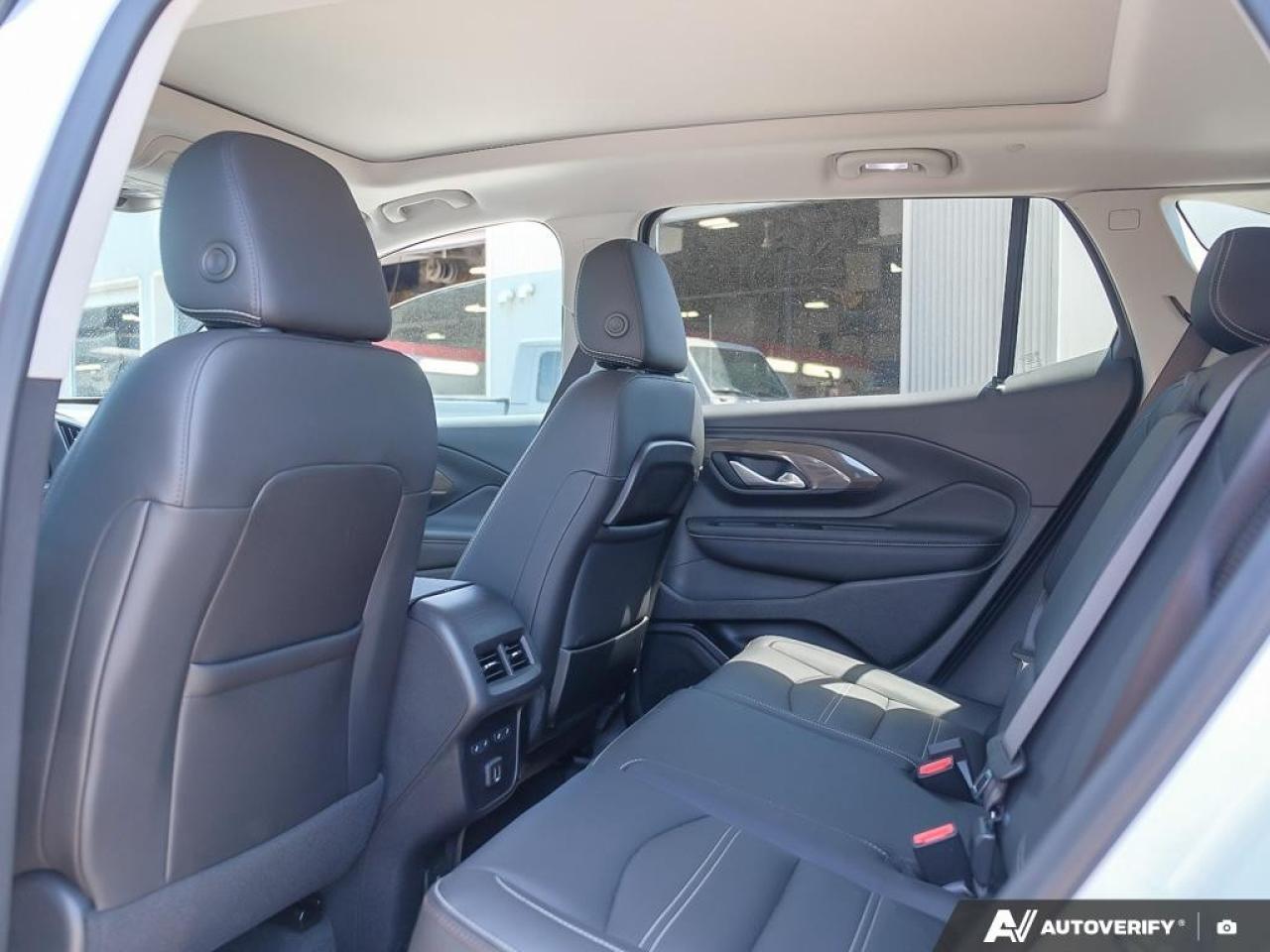 2023 GMC Terrain AWD Denali Photo