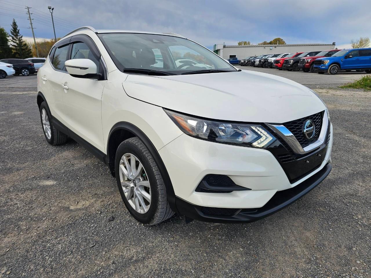 2023 Nissan Qashqai SV 4dr All-wheel Drive Photo2