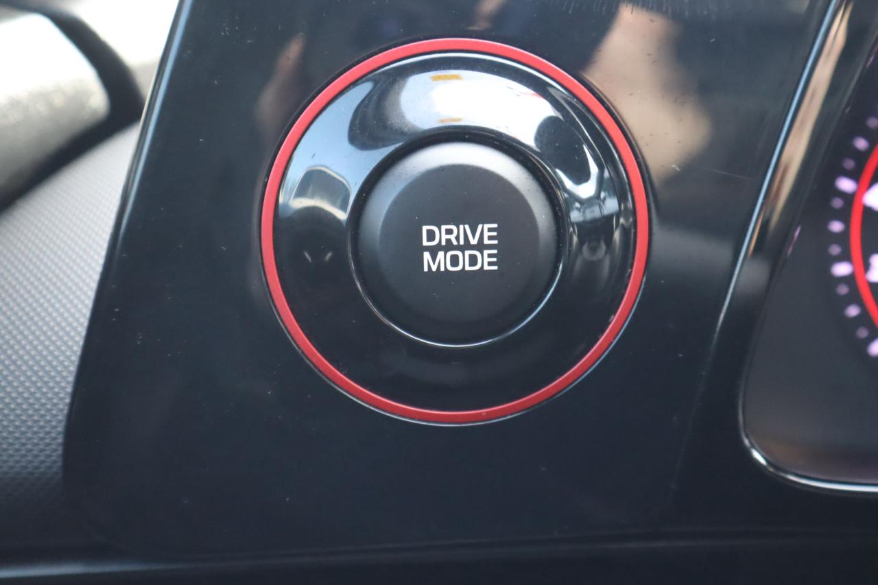 2021 Hyundai Elantra N Line 4dr Sedan Photo