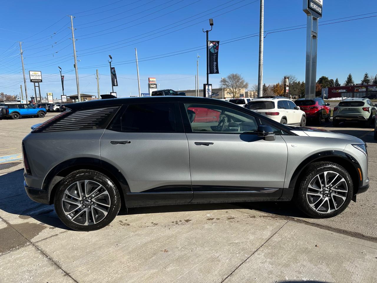 2026 Cadillac OPTIQ Sport 4dr Photo3