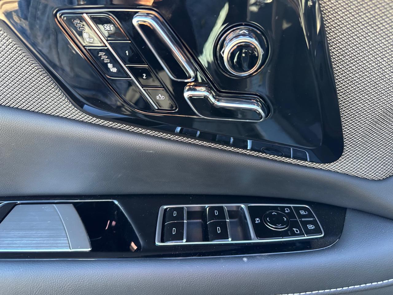 2026 Cadillac OPTIQ Sport 4dr Photo