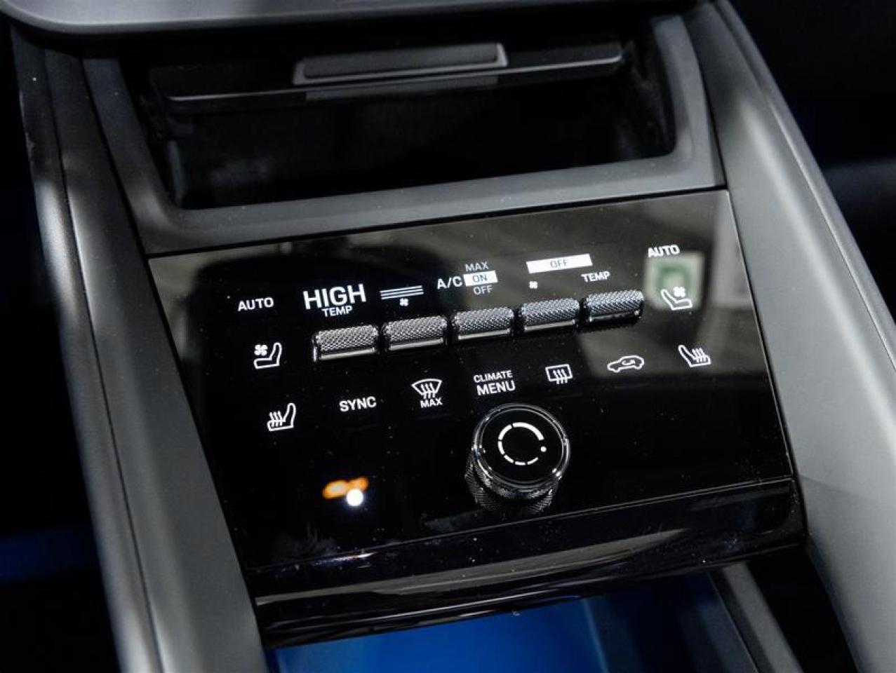 2025 Porsche Macan  Photo