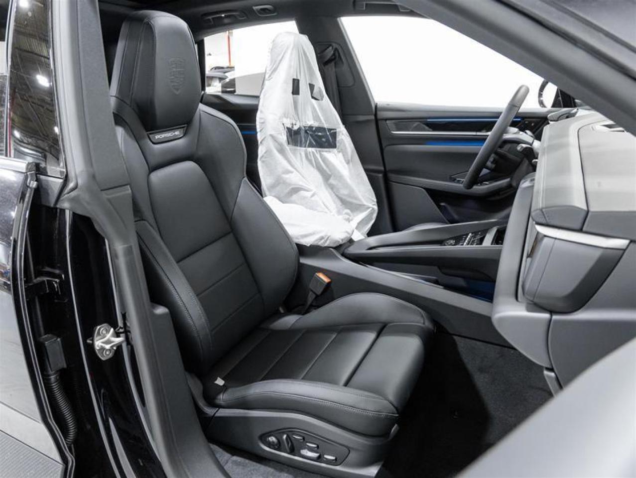 2025 Porsche Macan  Photo