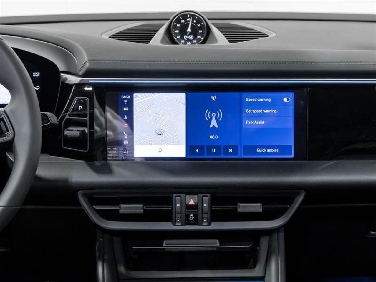 2025 Porsche Macan  Photo