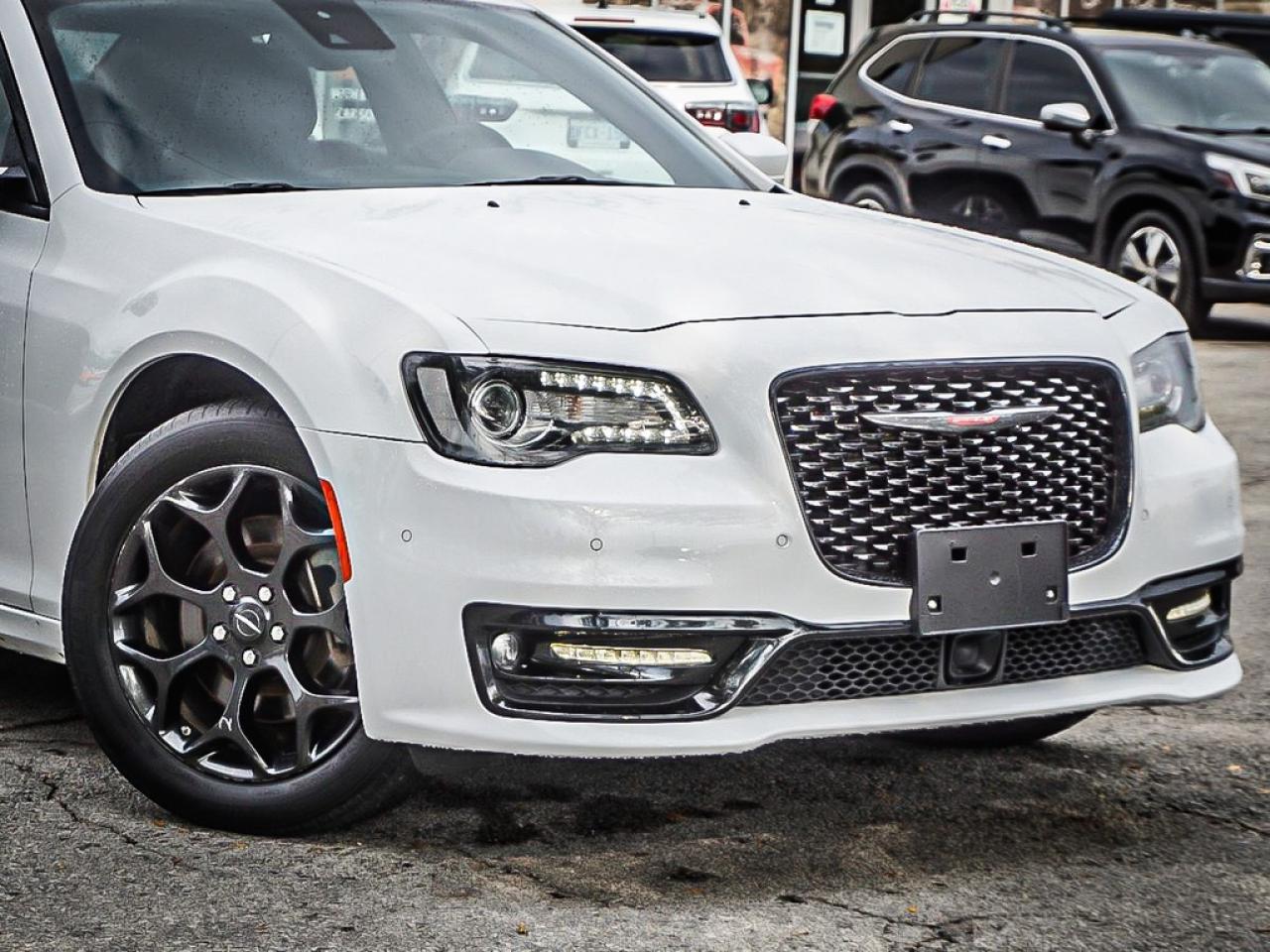 2023 Chrysler 300  Photo