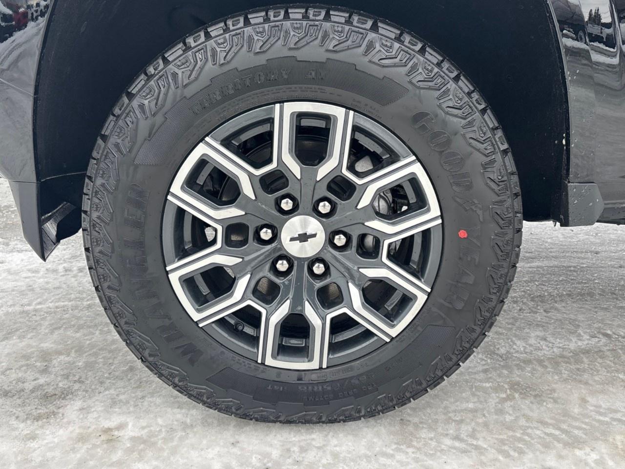 2026 Chevrolet Colorado Crew Cab Short Box 4-Wheel Drive Z71 Photo