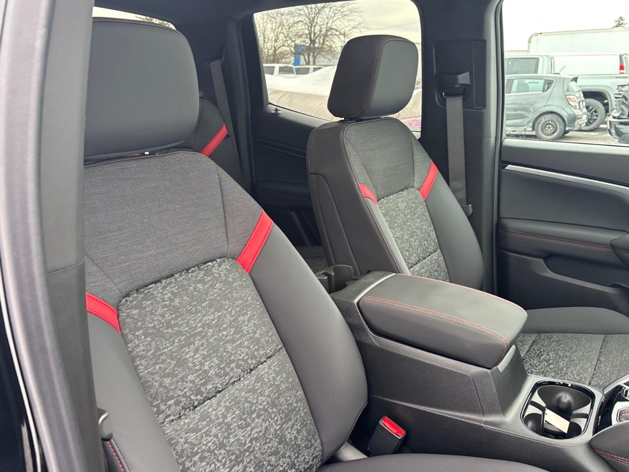 2026 Chevrolet Colorado Crew Cab Short Box 4-Wheel Drive Z71 Photo