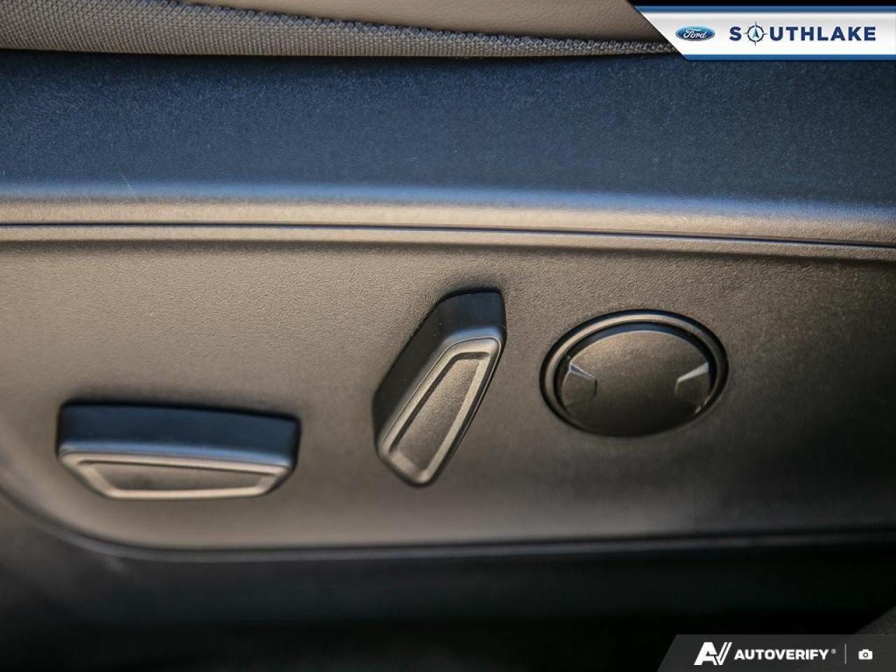 2026 Ford Escape PHEV 4dr Front-Wheel Drive Photo