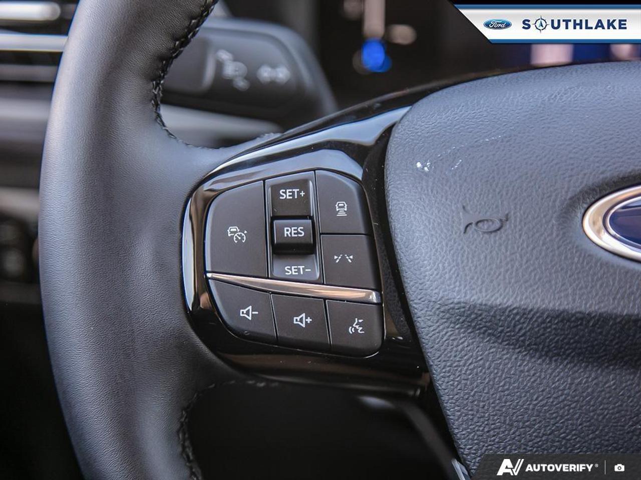 2026 Ford Escape PHEV 4dr Front-Wheel Drive Photo