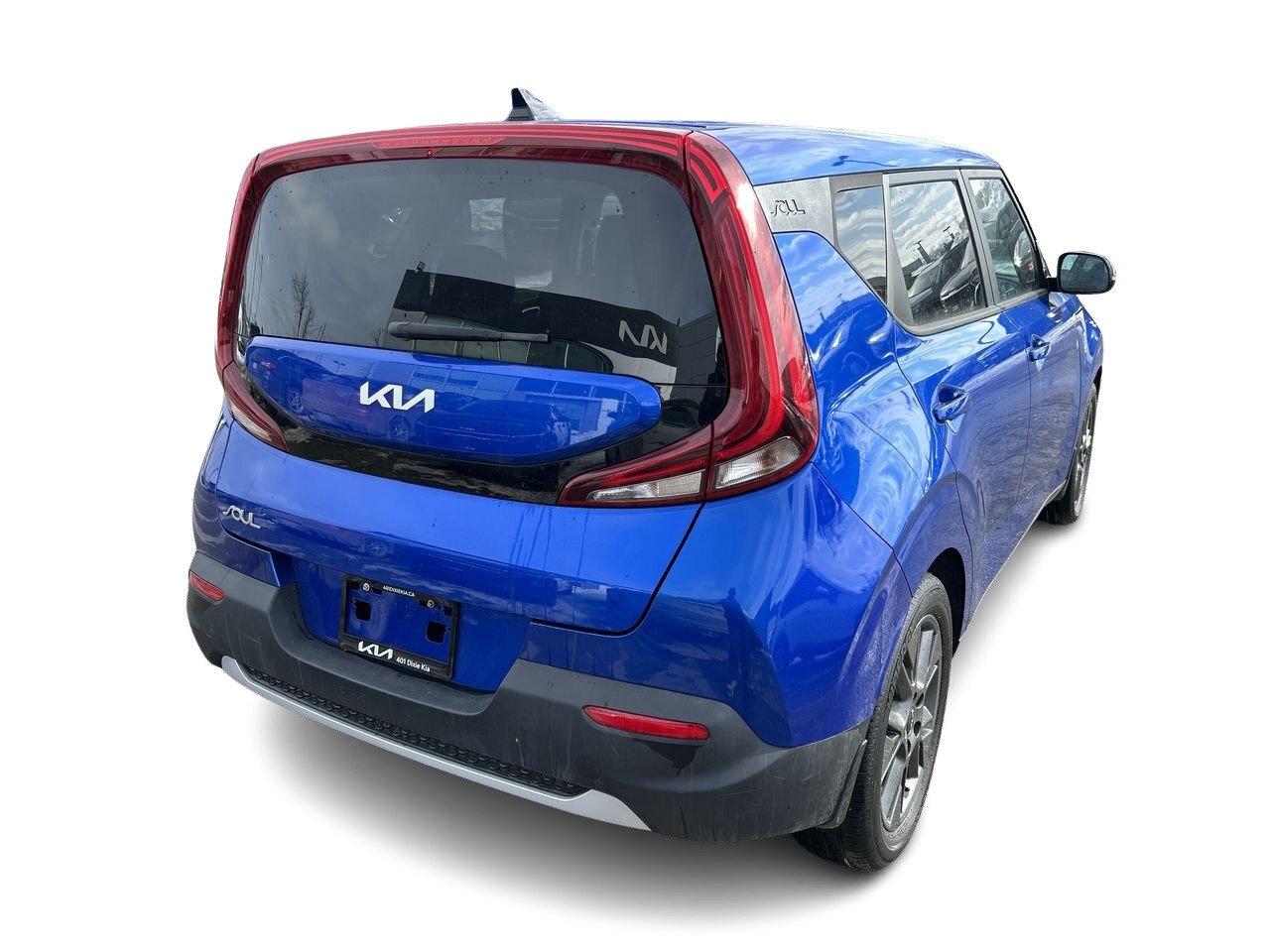 2022 Kia Soul EX PREMIUM   Style, Comfort, and Smart Technology Photo