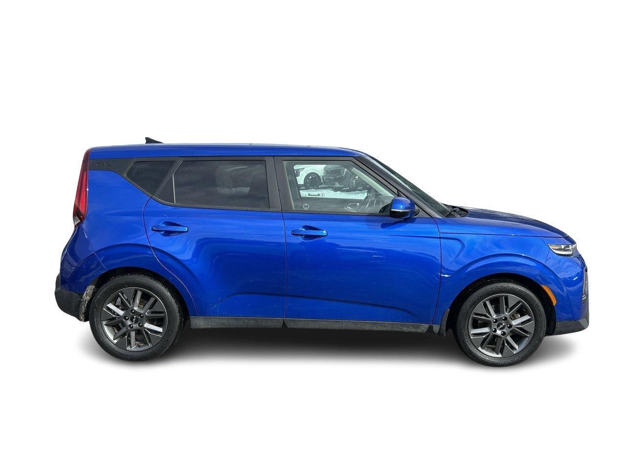 2022 Kia Soul EX PREMIUM   Style, Comfort, and Smart Technology Photo
