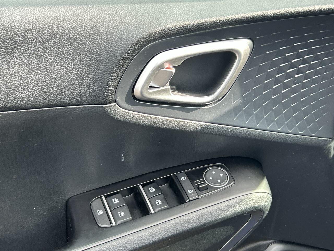 2022 Kia Soul EX PREMIUM   Style, Comfort, and Smart Technology Photo