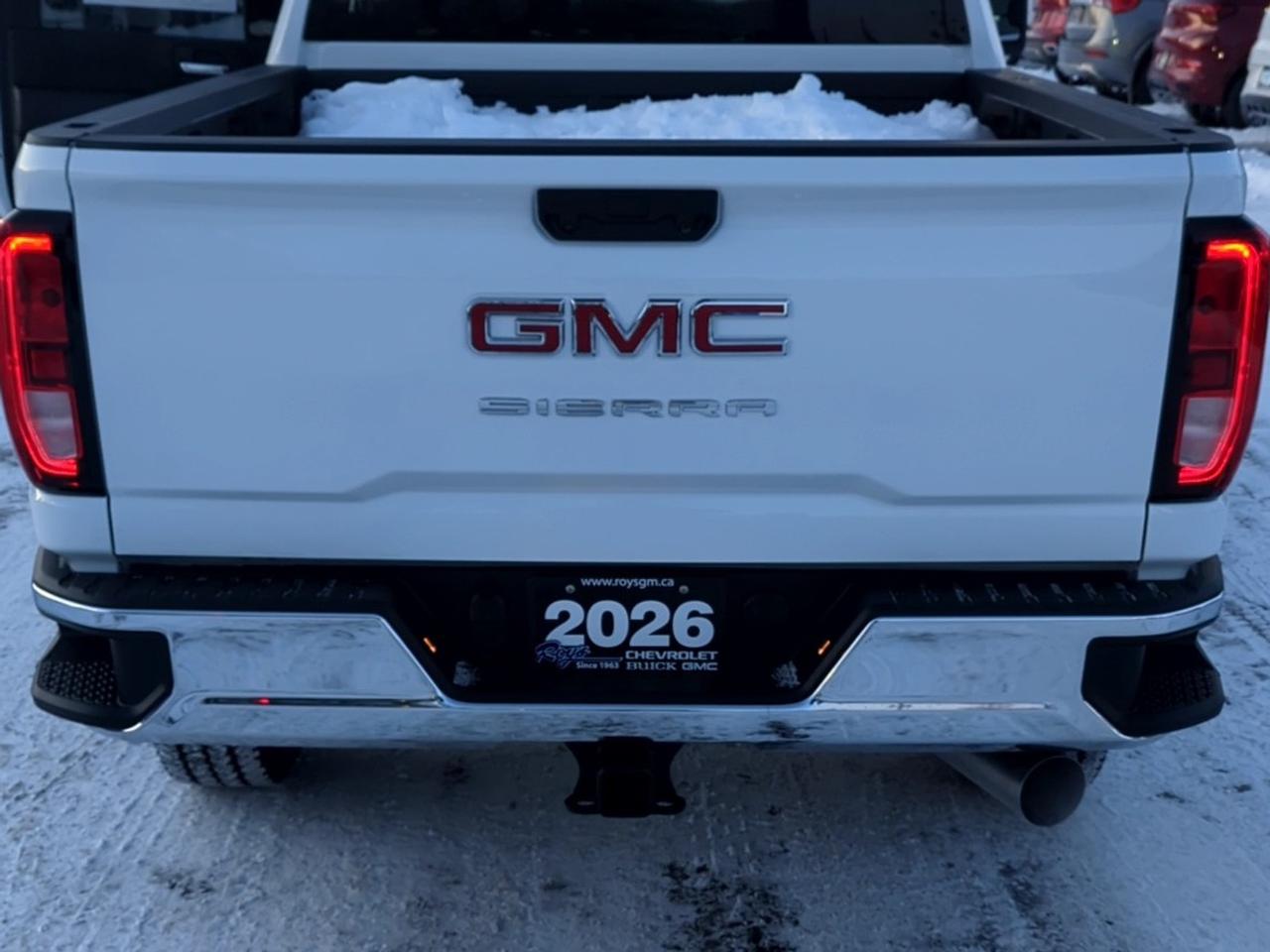 2026 GMC SIERRA 2500HD Crew Cab Standard Box 4-Wheel Drive Pro Photo