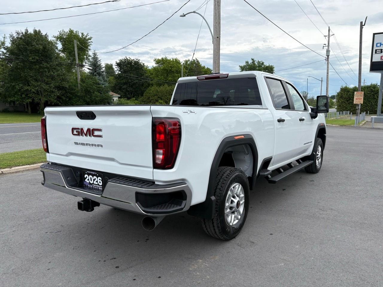 2026 GMC SIERRA 2500HD Crew Cab Standard Box 4-Wheel Drive Pro Photo