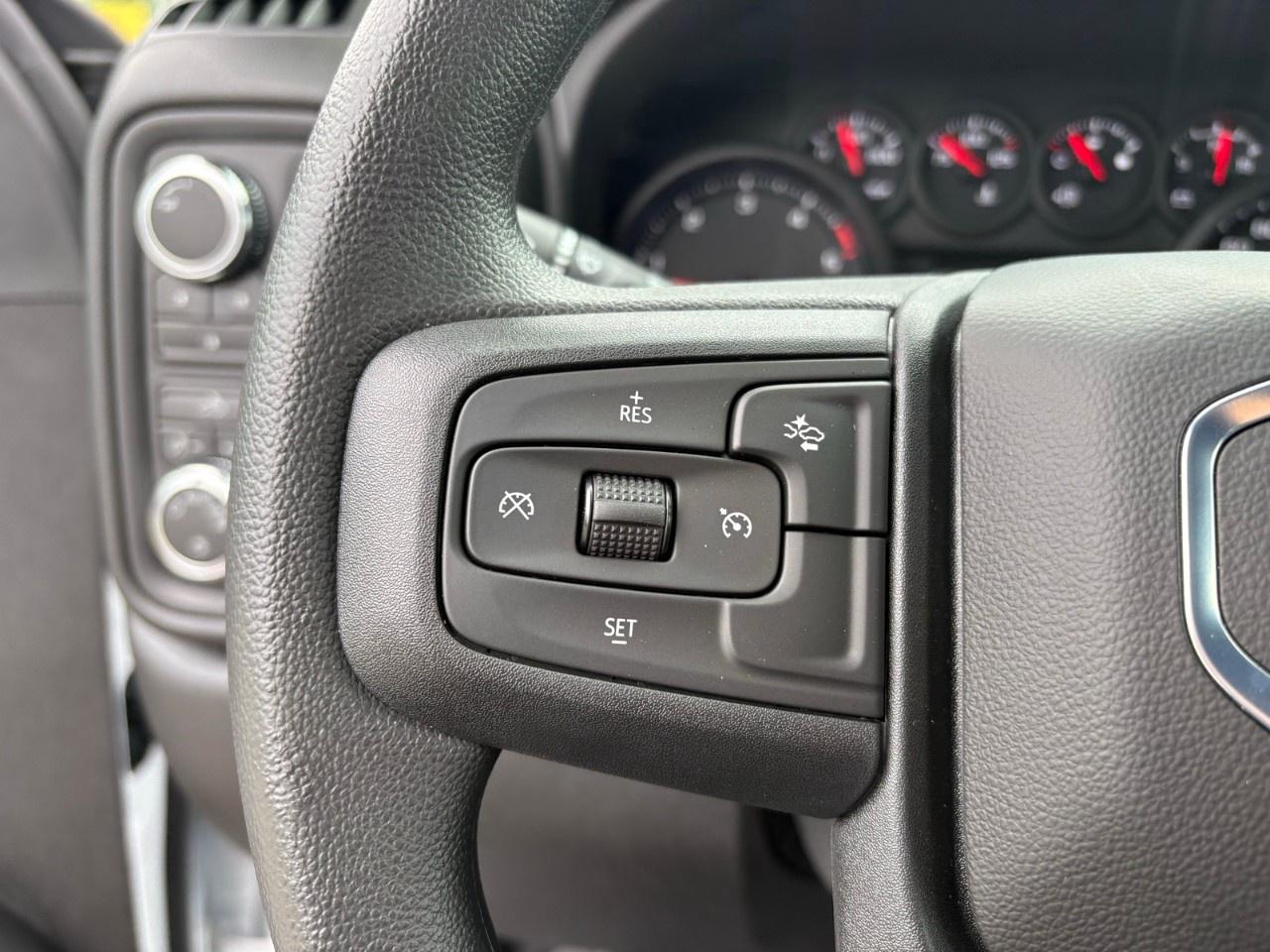 2026 GMC SIERRA 2500HD Crew Cab Standard Box 4-Wheel Drive Pro Photo