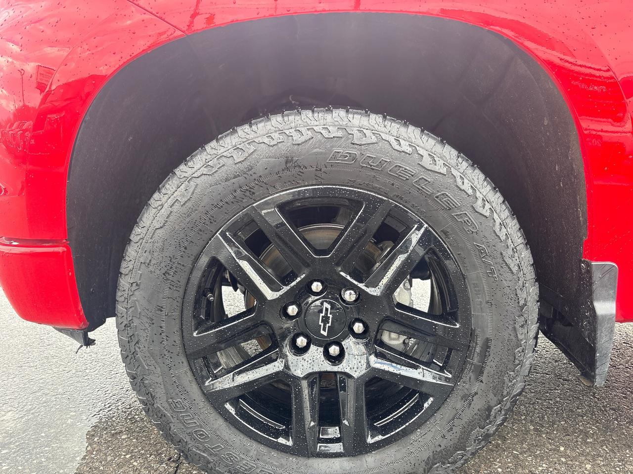 2024 Chevrolet Silverado 1500 Custom Crew + Steps + 20 Alloys + Tow Pkg + Low Km Photo