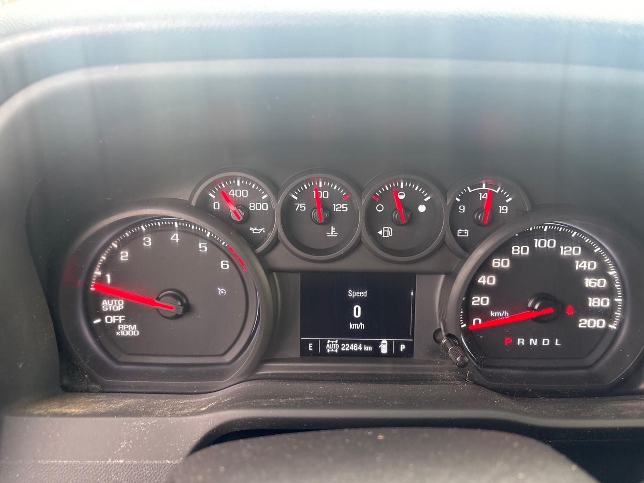 2024 Chevrolet Silverado 1500 Custom Crew + Steps + 20 Alloys + Tow Pkg + Low Km Photo