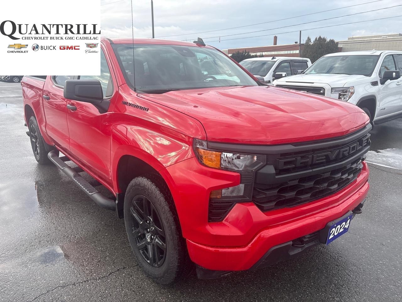 2024 Chevrolet Silverado 1500 Custom Crew + Steps + 20 Alloys + Tow Pkg + Low Km Photo