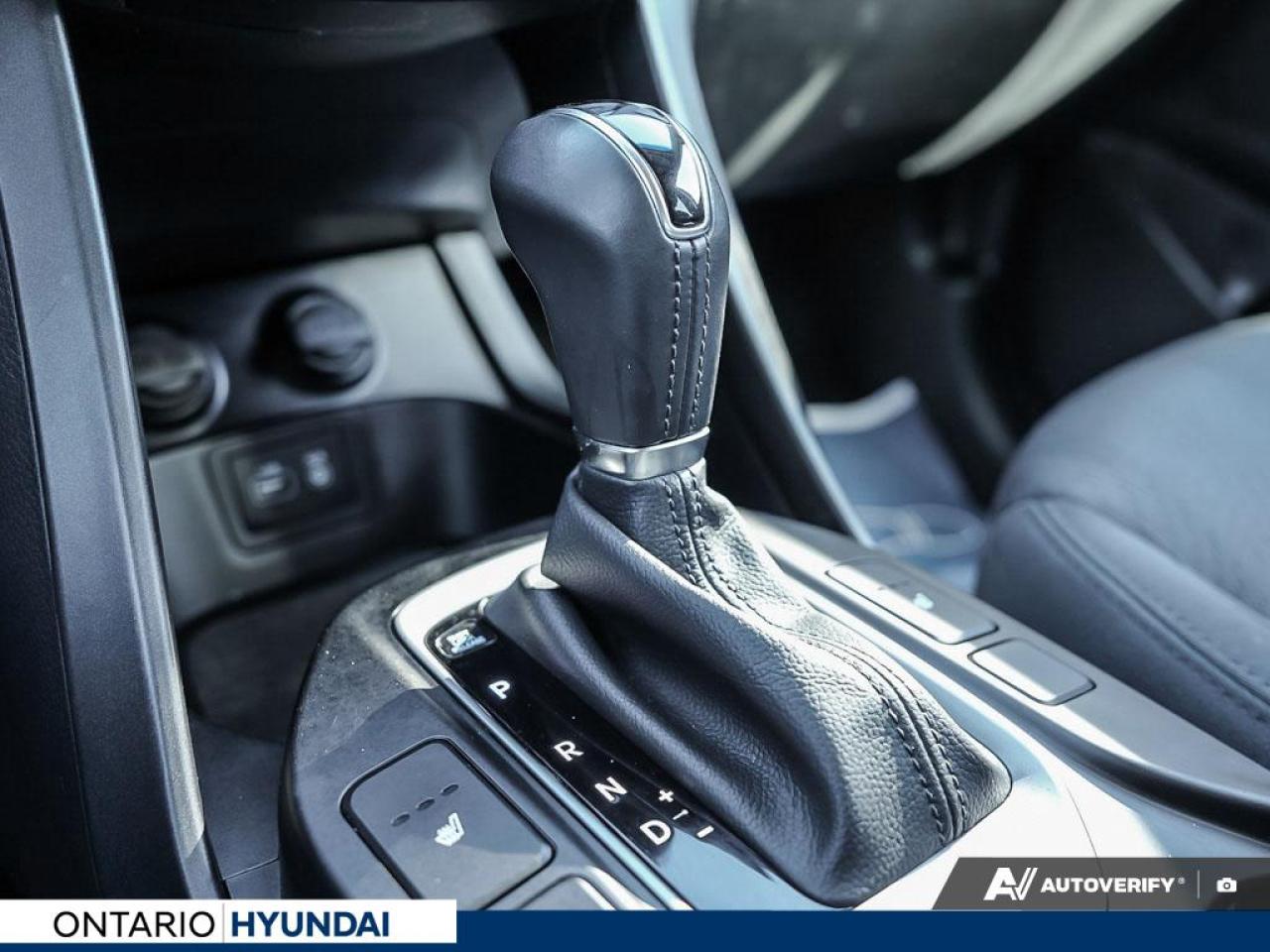 2017 Hyundai Santa Fe Sport 2.4 Premium (A6) 4dr All-Wheel Drive Photo