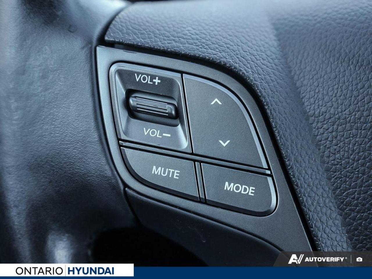 2017 Hyundai Santa Fe Sport 2.4 Premium (A6) 4dr All-Wheel Drive Photo