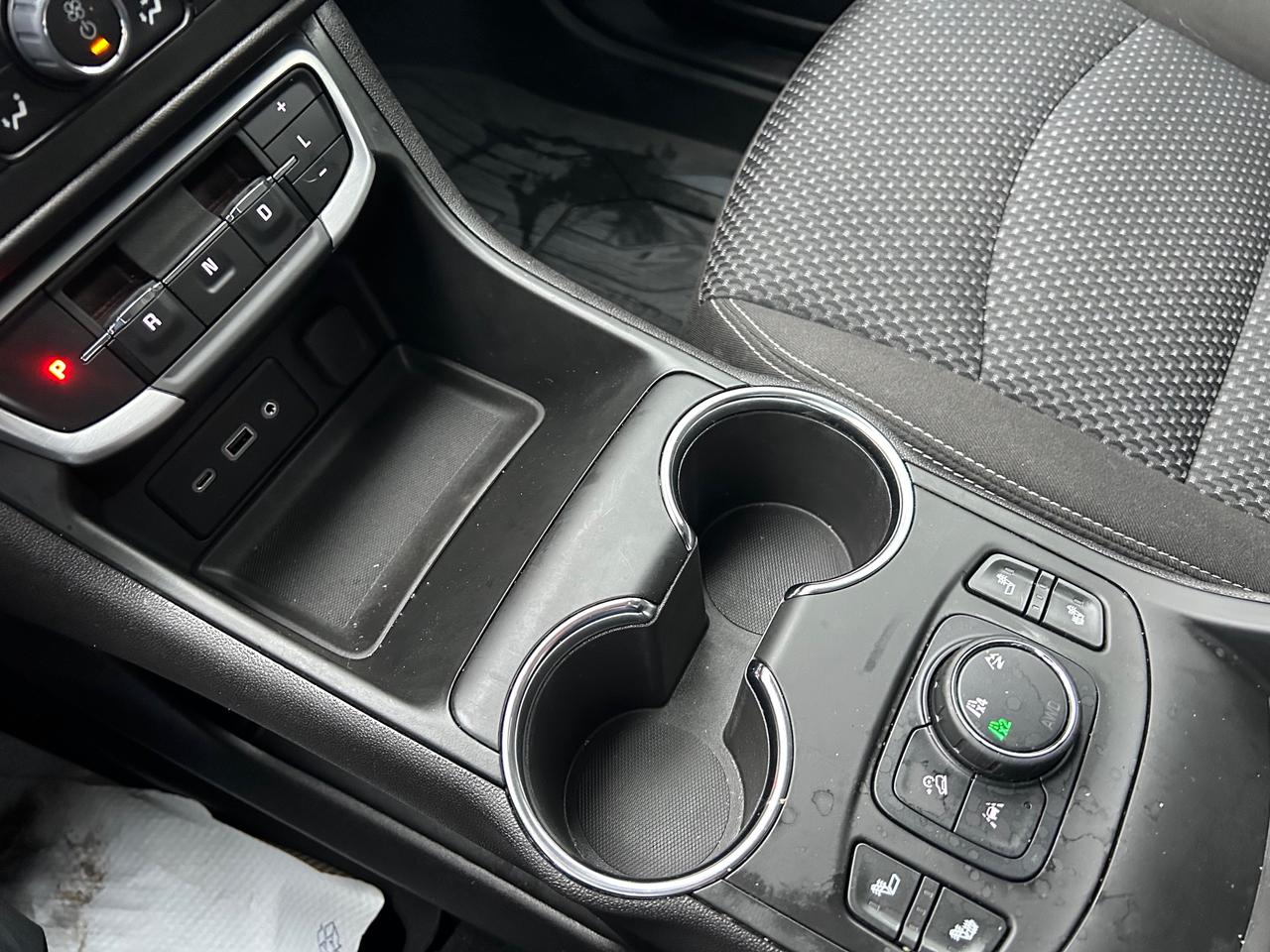 2024 GMC Terrain SLE 4dr All-Wheel Drive Photo