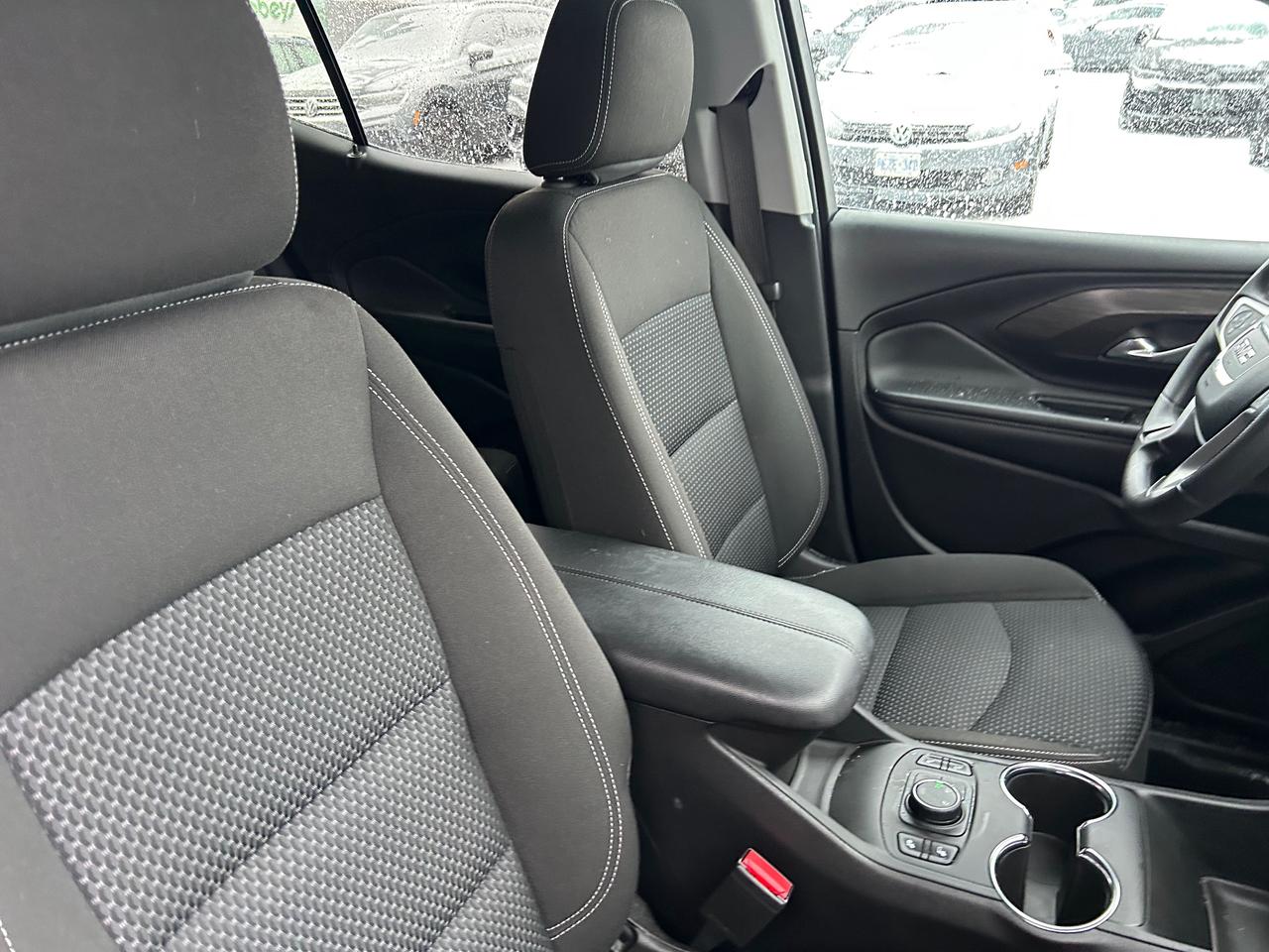2024 GMC Terrain SLE 4dr All-Wheel Drive Photo
