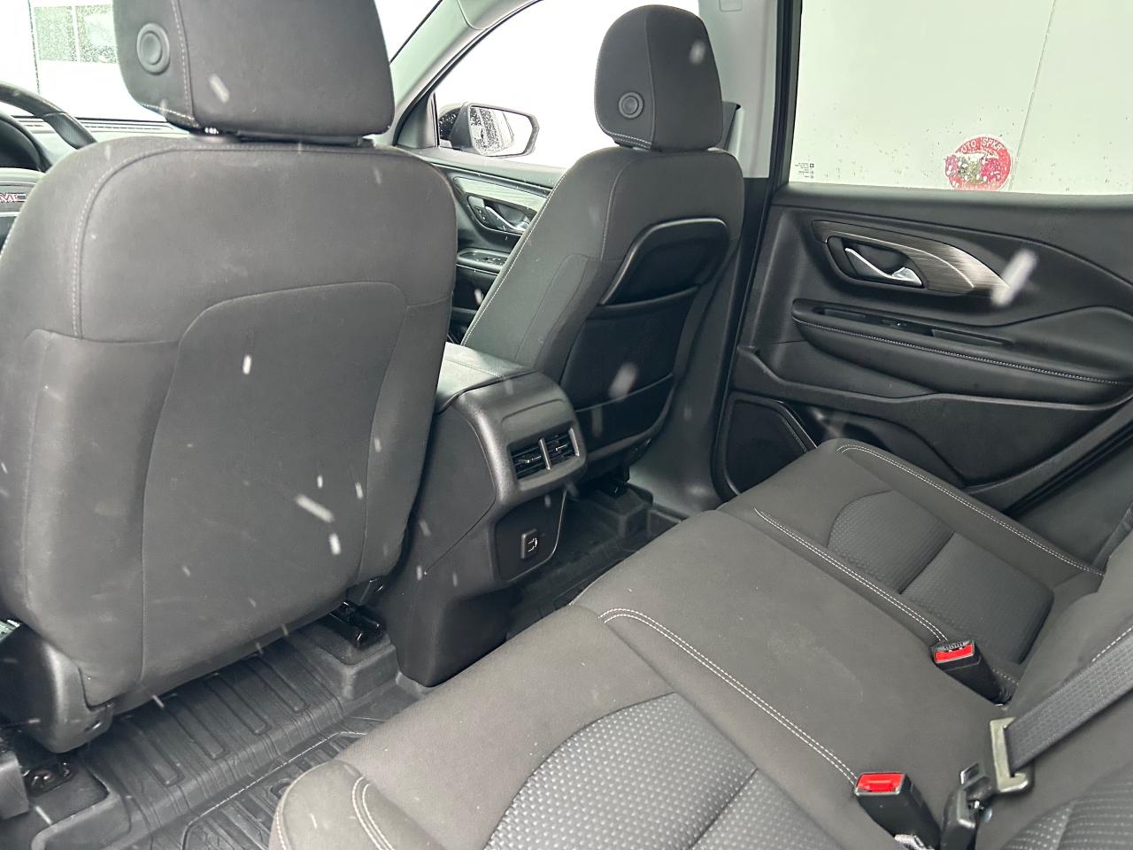 2024 GMC Terrain SLE 4dr All-Wheel Drive Photo