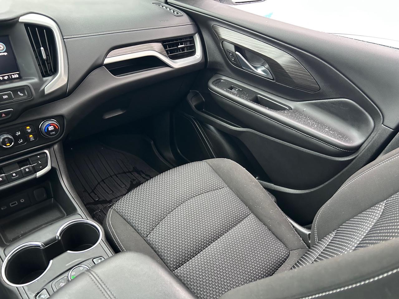 2024 GMC Terrain SLE 4dr All-Wheel Drive Photo