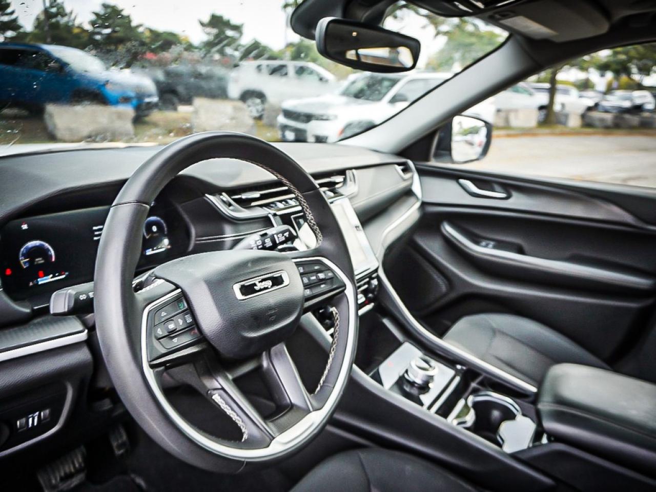 2023 Jeep Grand Cherokee  Photo