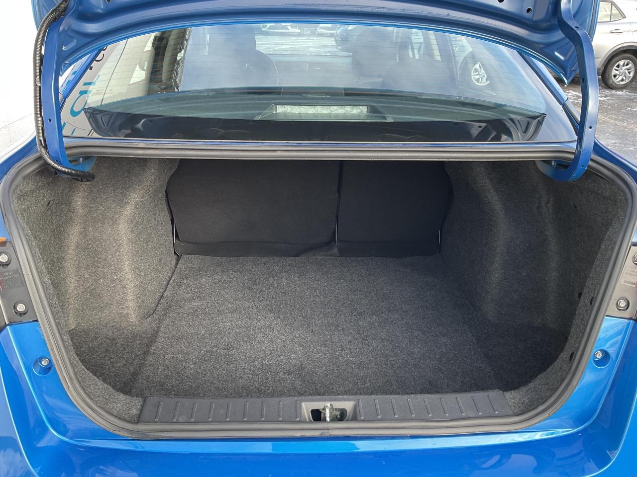 2023 Nissan Versa SR 4DR SEDAN Photo