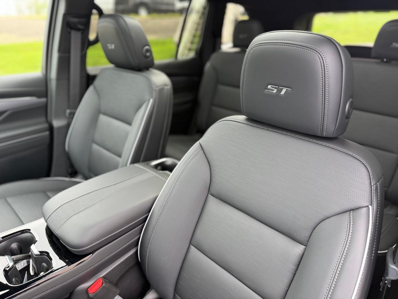 2026 Buick Enclave Sport Touring 4dr All-Wheel Drive Photo